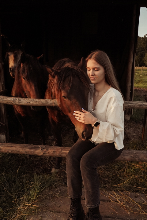 USERS PHOTO